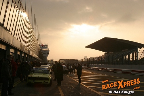 Spectaculaire primeur op Zandvoort: Racen in donker!